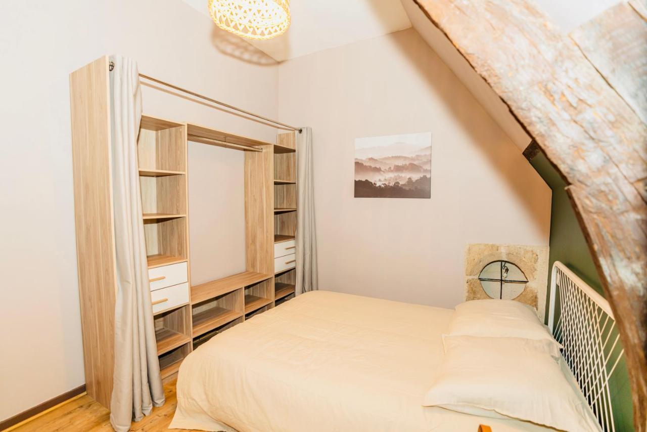 Nid Douillet La Cour Du Dauphin, Vue Cathedrale Imprenable Apartment Laon Bagian luar foto
